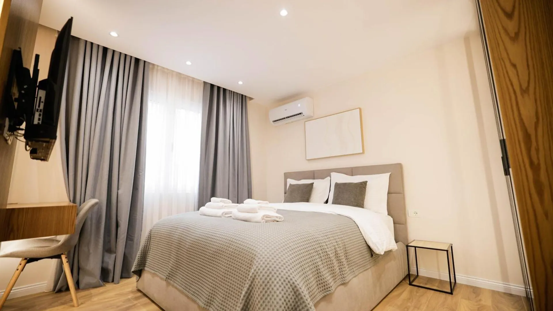 Urban Deluxe Apartments Tirana